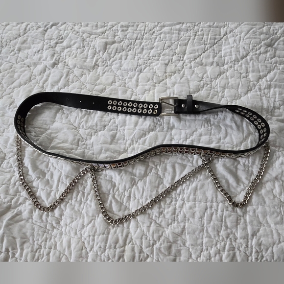 Black and Silver Chain Belt - Picture 1 of 6